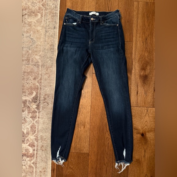 *NWOT* KanCan Dark Blue Women's Jeans - Picture 1 of 3